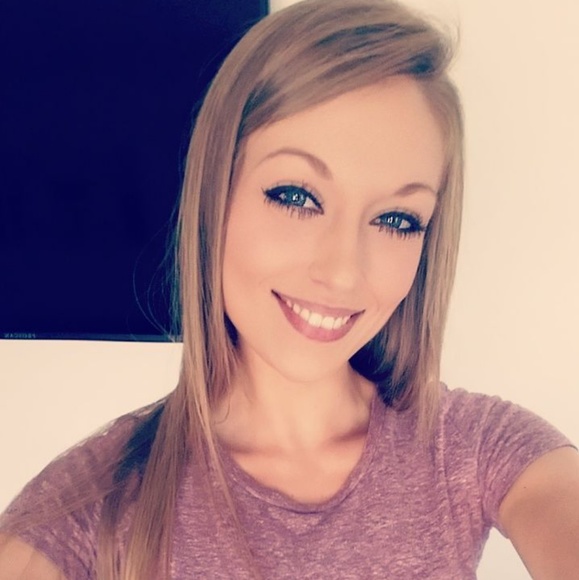 Meet your Posher, Valerie - Picture 6 of 8